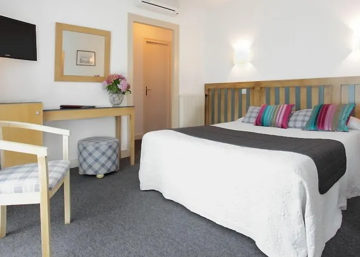 Hotel De Compostelle